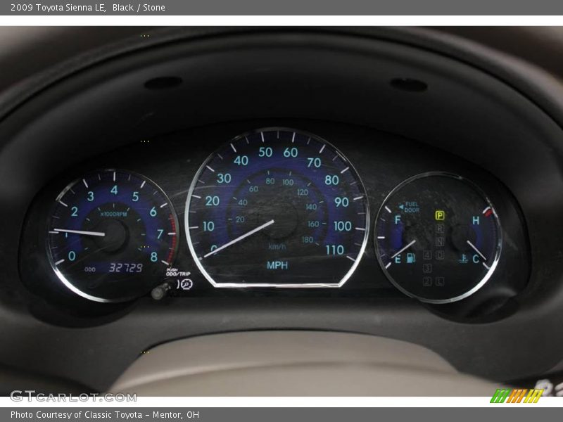 Black / Stone 2009 Toyota Sienna LE