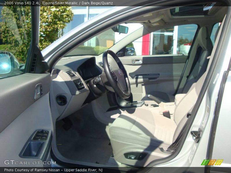 Electric Silver Metallic / Dark Beige/Quartz 2006 Volvo S40 2.4i