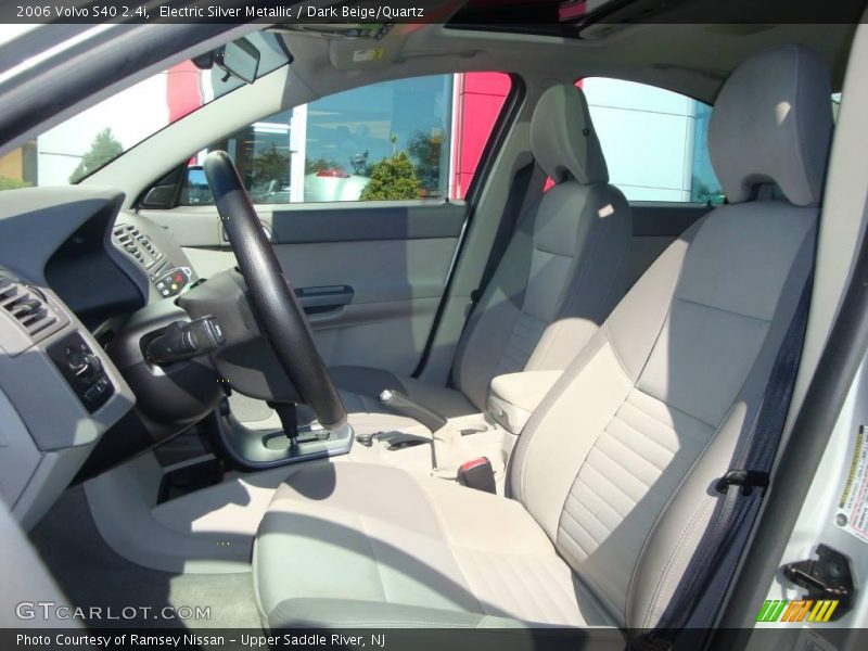 Electric Silver Metallic / Dark Beige/Quartz 2006 Volvo S40 2.4i