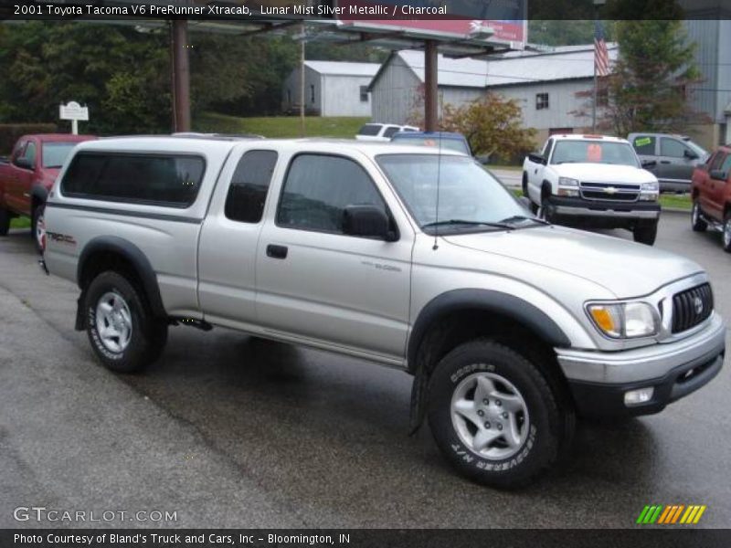 Lunar Mist Silver Metallic / Charcoal 2001 Toyota Tacoma V6 PreRunner Xtracab