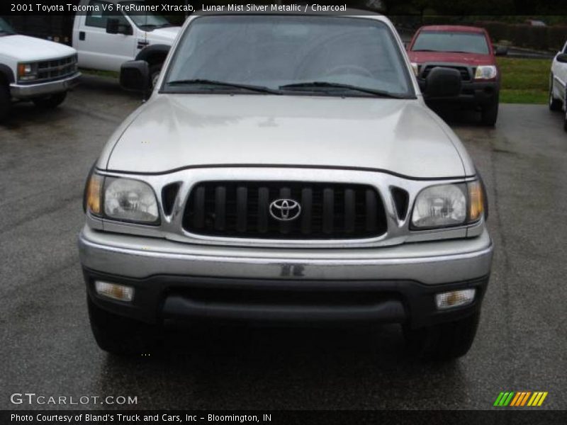 Lunar Mist Silver Metallic / Charcoal 2001 Toyota Tacoma V6 PreRunner Xtracab