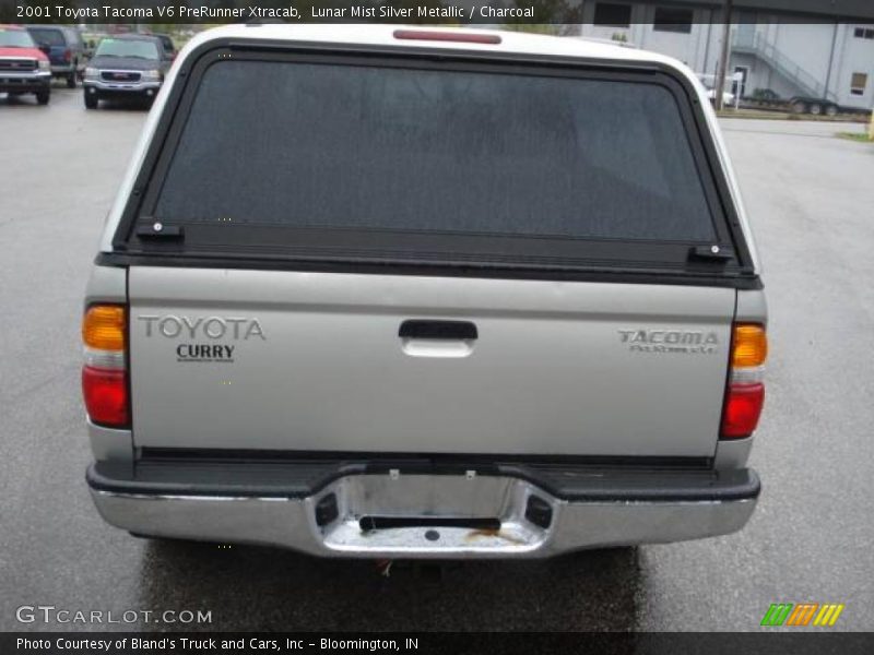 Lunar Mist Silver Metallic / Charcoal 2001 Toyota Tacoma V6 PreRunner Xtracab