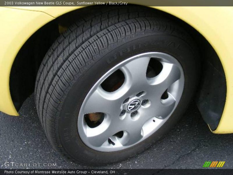 Sunflower Yellow / Black/Grey 2003 Volkswagen New Beetle GLS Coupe