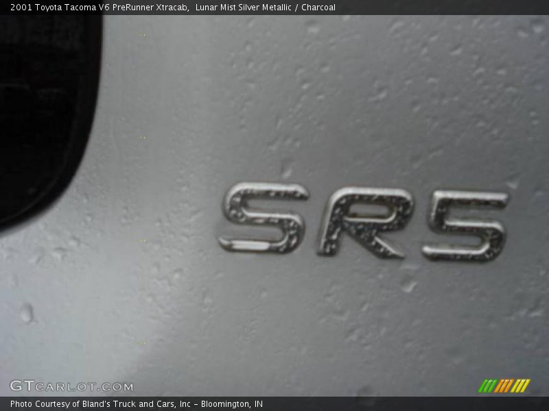 Lunar Mist Silver Metallic / Charcoal 2001 Toyota Tacoma V6 PreRunner Xtracab