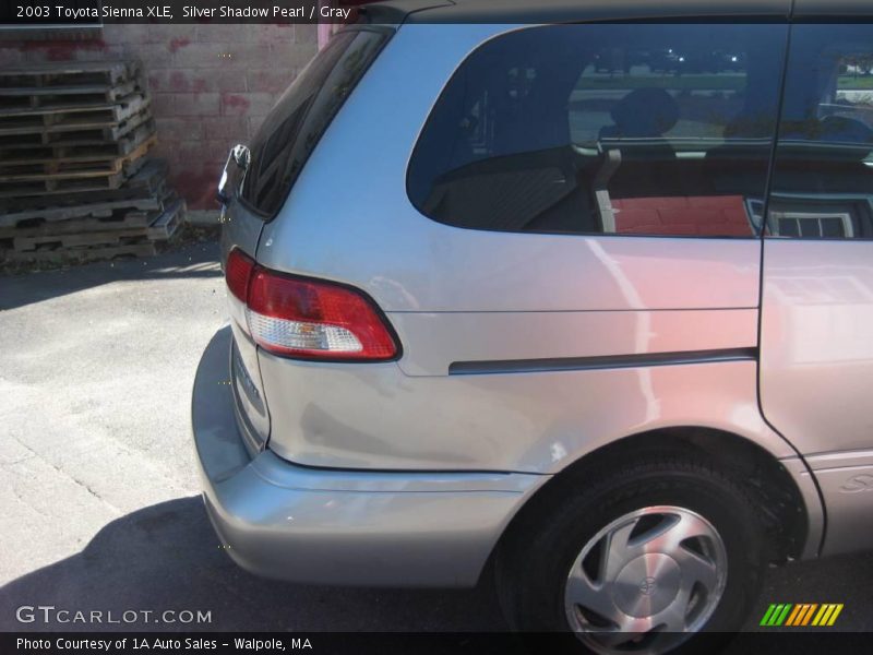 Silver Shadow Pearl / Gray 2003 Toyota Sienna XLE