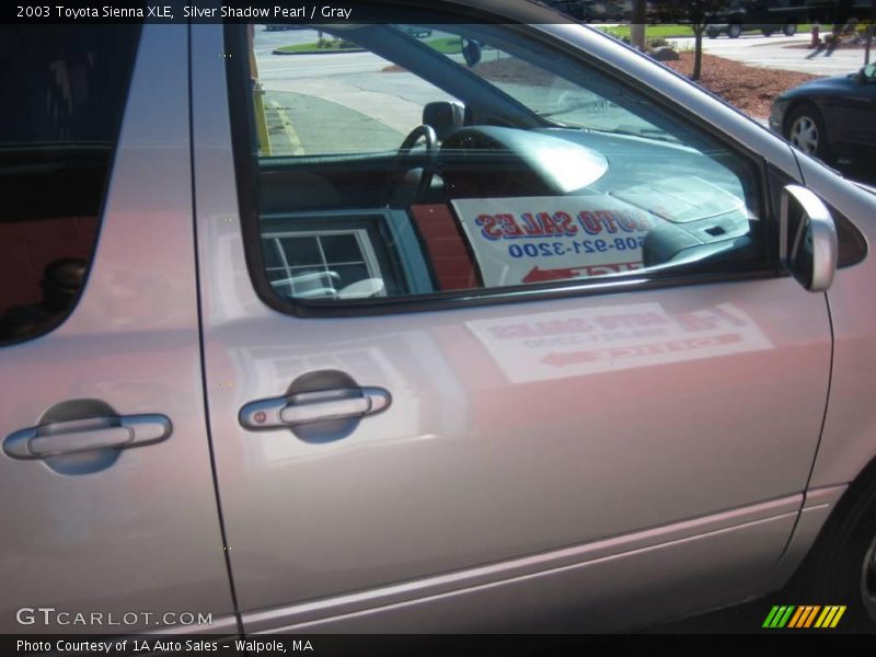 Silver Shadow Pearl / Gray 2003 Toyota Sienna XLE