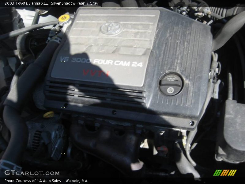 Silver Shadow Pearl / Gray 2003 Toyota Sienna XLE