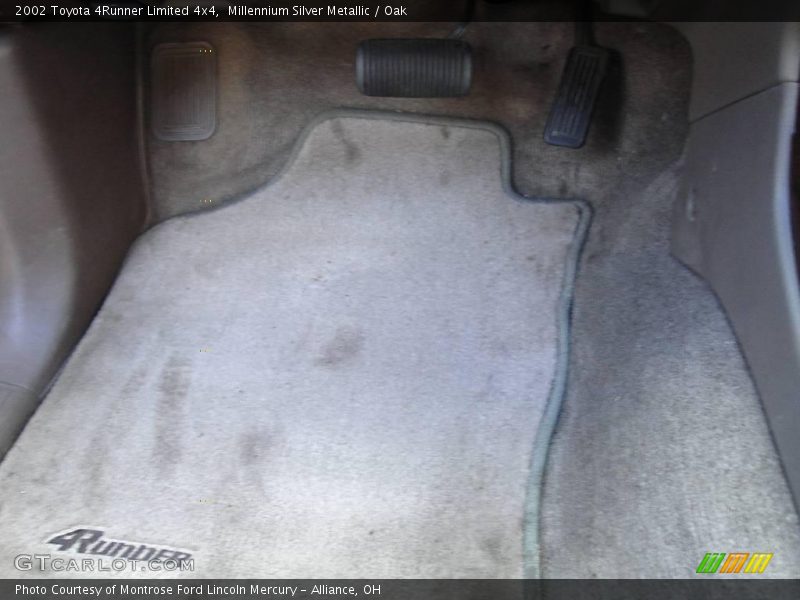 Millennium Silver Metallic / Oak 2002 Toyota 4Runner Limited 4x4