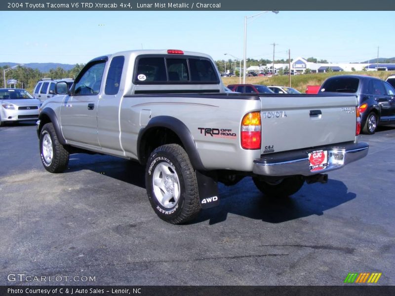 Lunar Mist Metallic / Charcoal 2004 Toyota Tacoma V6 TRD Xtracab 4x4