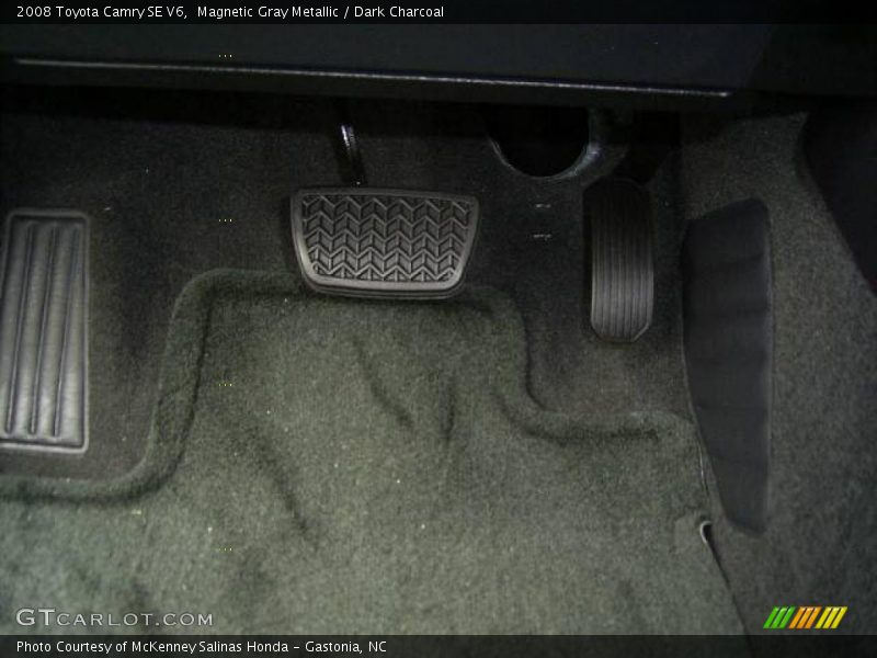 Magnetic Gray Metallic / Dark Charcoal 2008 Toyota Camry SE V6