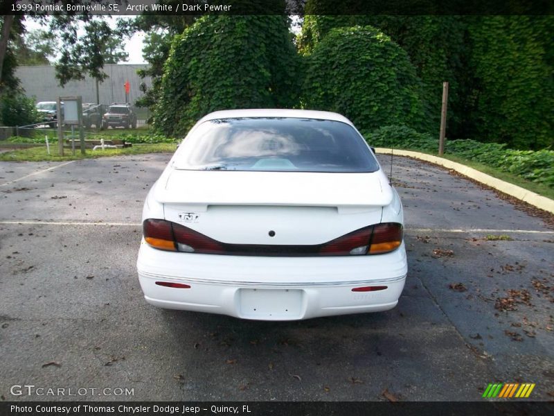 Arctic White / Dark Pewter 1999 Pontiac Bonneville SE