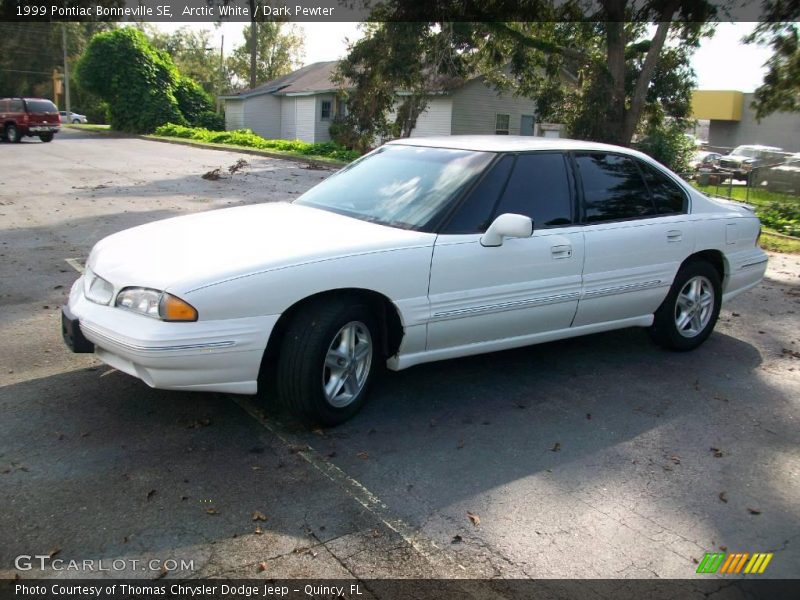 Arctic White / Dark Pewter 1999 Pontiac Bonneville SE