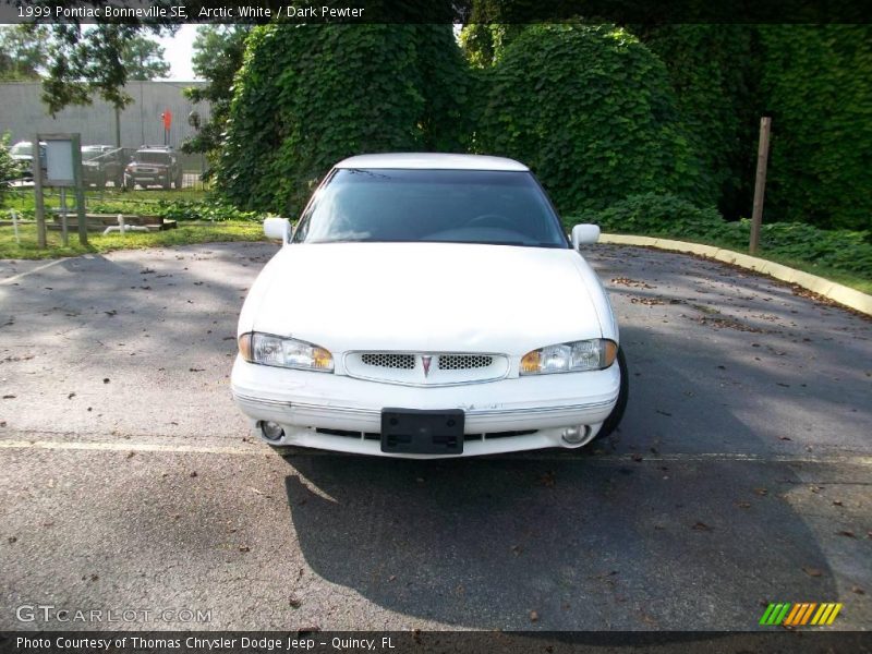 Arctic White / Dark Pewter 1999 Pontiac Bonneville SE