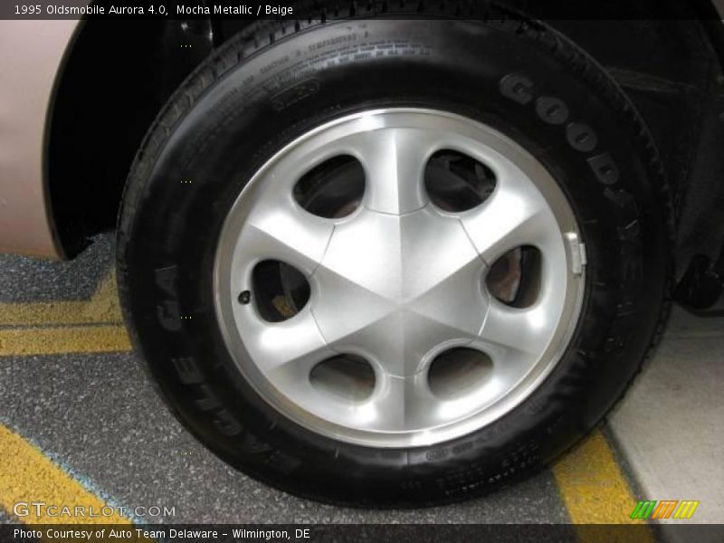 Mocha Metallic / Beige 1995 Oldsmobile Aurora 4.0