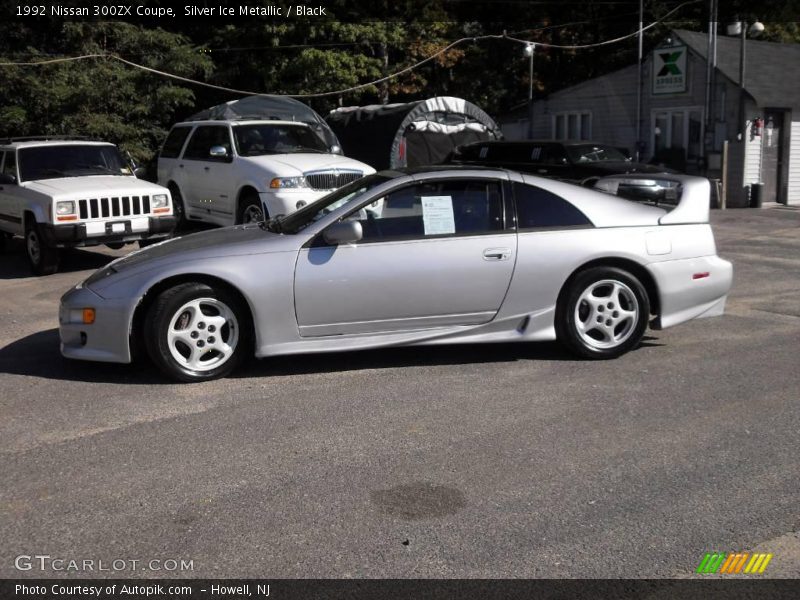Silver Ice Metallic / Black 1992 Nissan 300ZX Coupe
