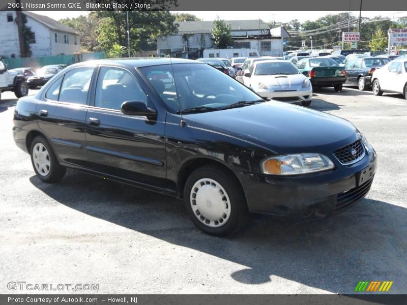 Blackout Black / Stone 2001 Nissan Sentra GXE