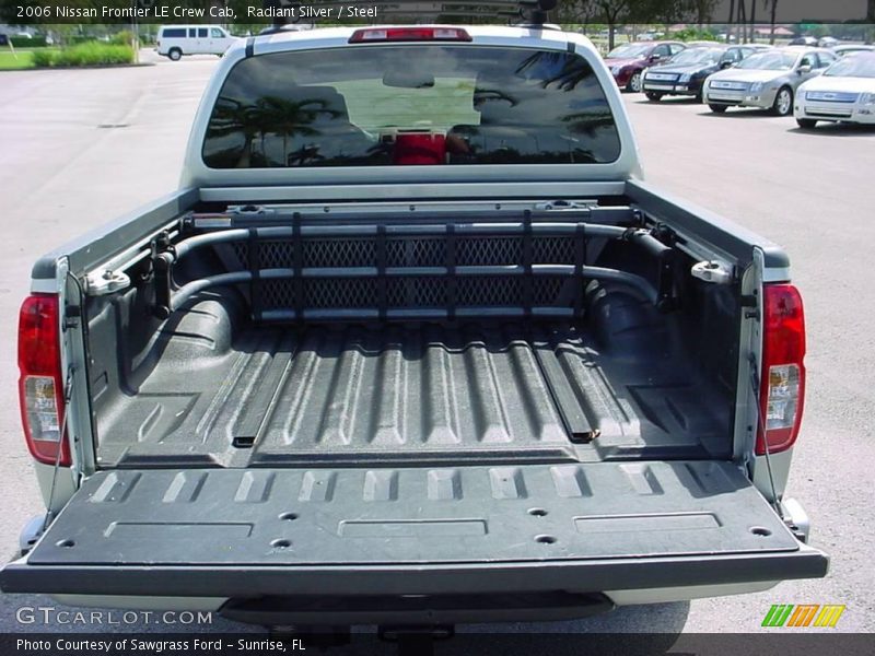Radiant Silver / Steel 2006 Nissan Frontier LE Crew Cab