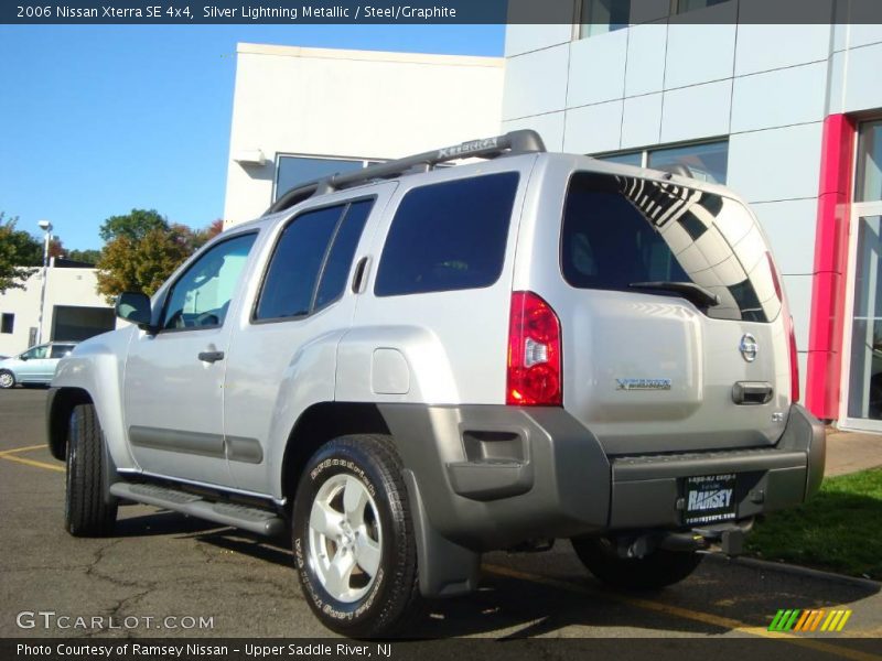 Silver Lightning Metallic / Steel/Graphite 2006 Nissan Xterra SE 4x4