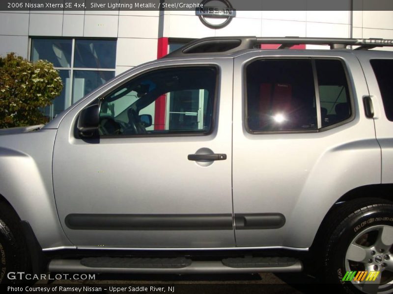 Silver Lightning Metallic / Steel/Graphite 2006 Nissan Xterra SE 4x4