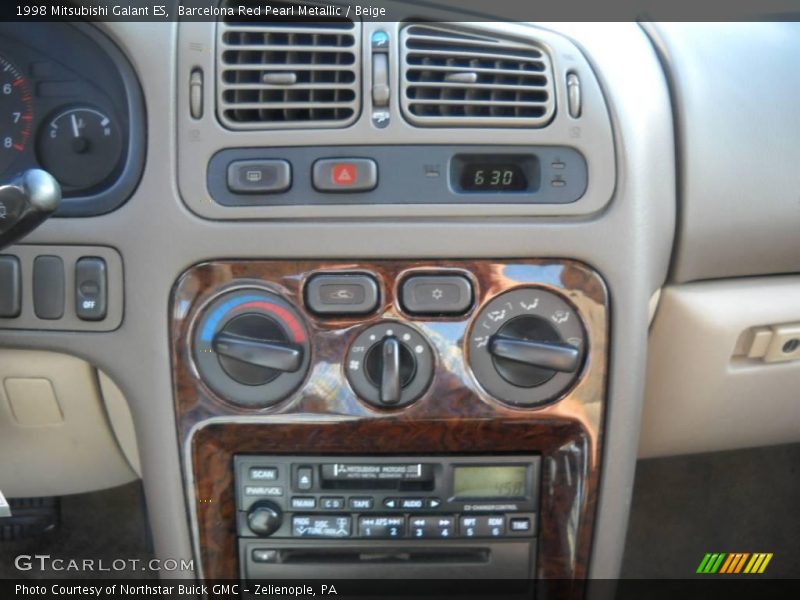 Barcelona Red Pearl Metallic / Beige 1998 Mitsubishi Galant ES