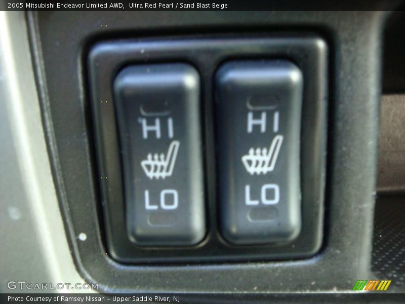 Ultra Red Pearl / Sand Blast Beige 2005 Mitsubishi Endeavor Limited AWD