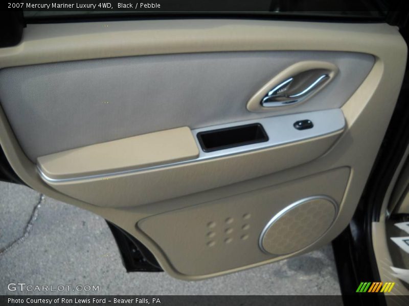 Black / Pebble 2007 Mercury Mariner Luxury 4WD