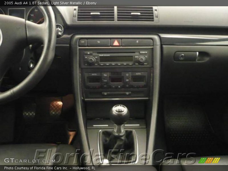 Light Silver Metallic / Ebony 2005 Audi A4 1.8T Sedan