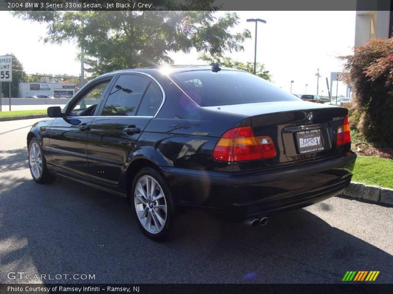 Jet Black / Grey 2004 BMW 3 Series 330xi Sedan