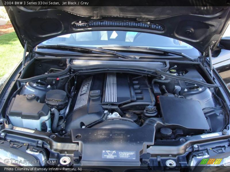 Jet Black / Grey 2004 BMW 3 Series 330xi Sedan