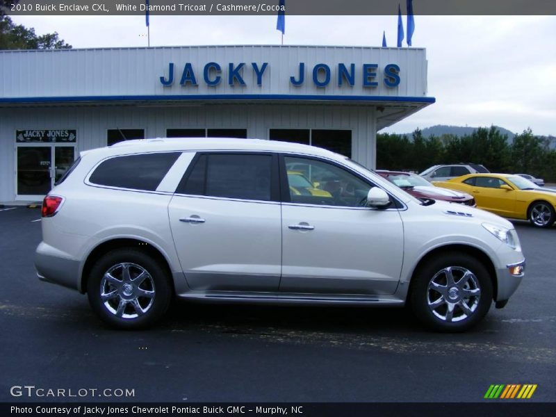 White Diamond Tricoat / Cashmere/Cocoa 2010 Buick Enclave CXL