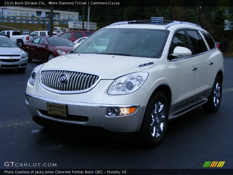 White Diamond Tricoat / Cashmere/Cocoa 2010 Buick Enclave CXL
