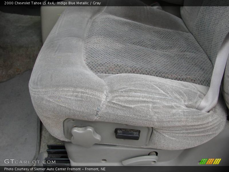 Indigo Blue Metallic / Gray 2000 Chevrolet Tahoe LS 4x4