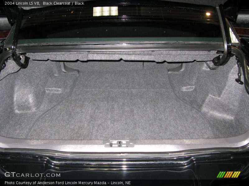 Black Clearcoat / Black 2004 Lincoln LS V8