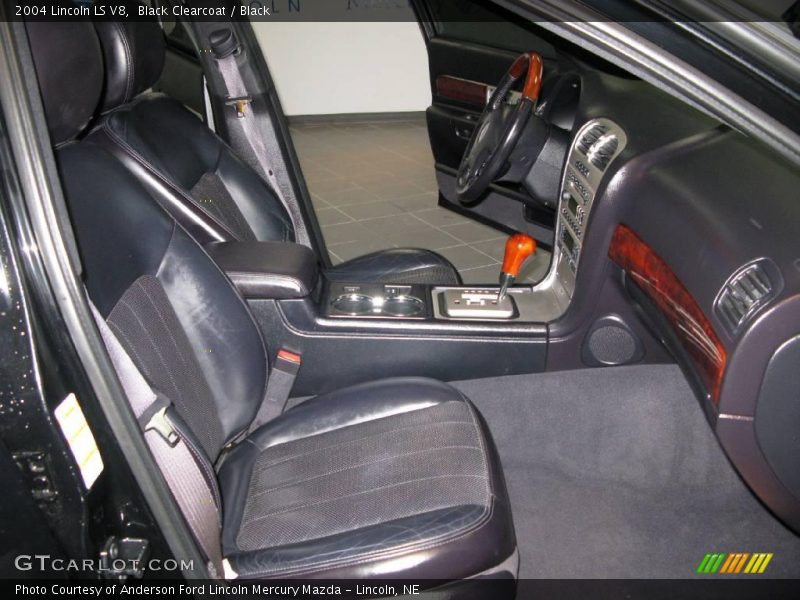 Black Clearcoat / Black 2004 Lincoln LS V8