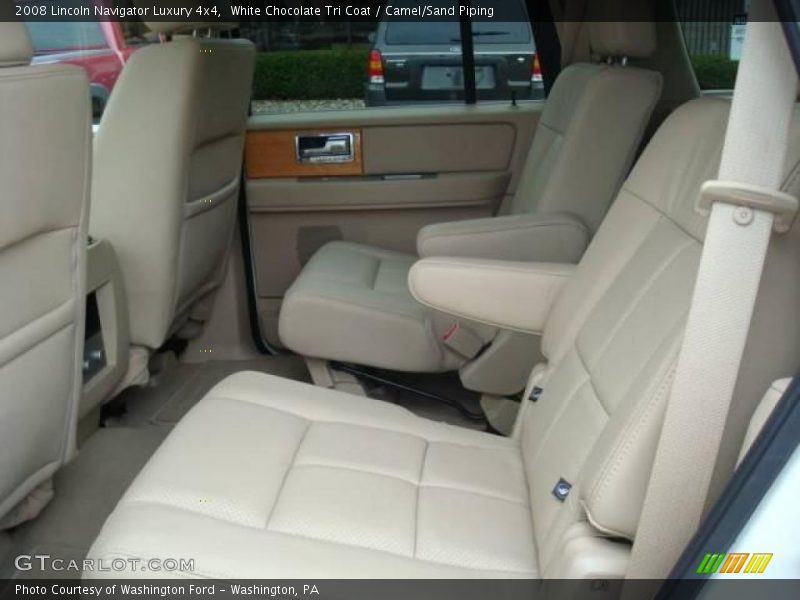 White Chocolate Tri Coat / Camel/Sand Piping 2008 Lincoln Navigator Luxury 4x4