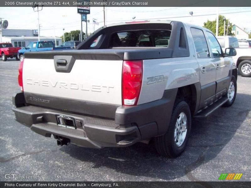Silver Birch Metallic / Gray/Dark Charcoal 2006 Chevrolet Avalanche Z71 4x4