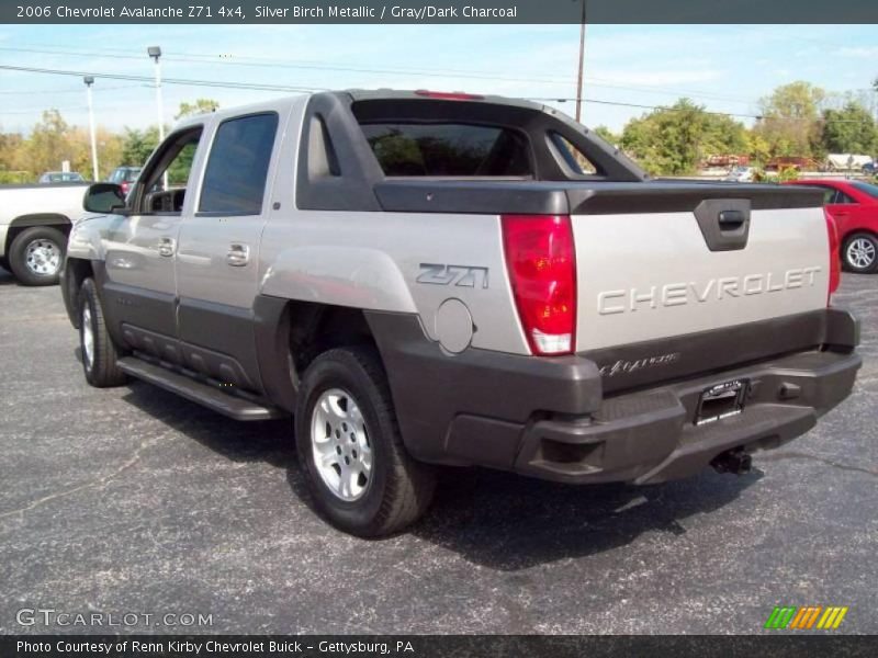 Silver Birch Metallic / Gray/Dark Charcoal 2006 Chevrolet Avalanche Z71 4x4