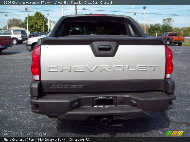Silver Birch Metallic / Gray/Dark Charcoal 2006 Chevrolet Avalanche Z71 4x4