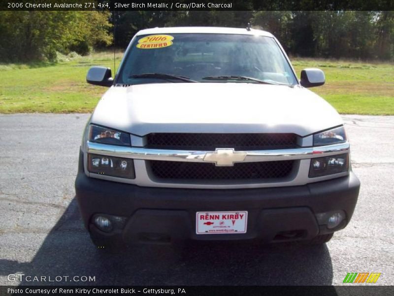 Silver Birch Metallic / Gray/Dark Charcoal 2006 Chevrolet Avalanche Z71 4x4