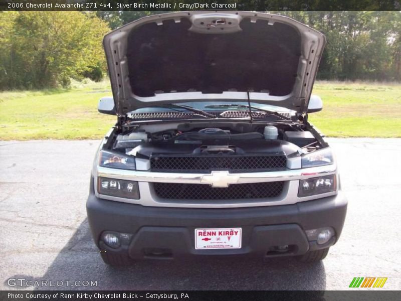 Silver Birch Metallic / Gray/Dark Charcoal 2006 Chevrolet Avalanche Z71 4x4