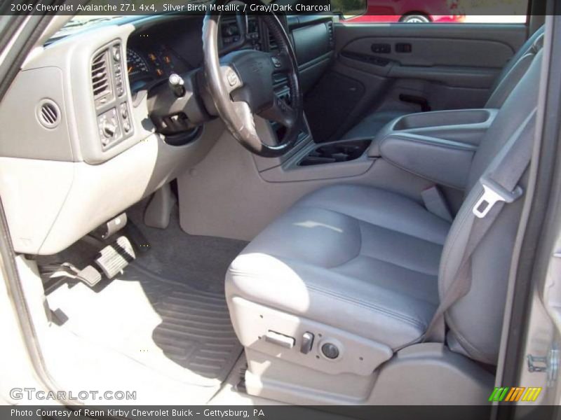Silver Birch Metallic / Gray/Dark Charcoal 2006 Chevrolet Avalanche Z71 4x4