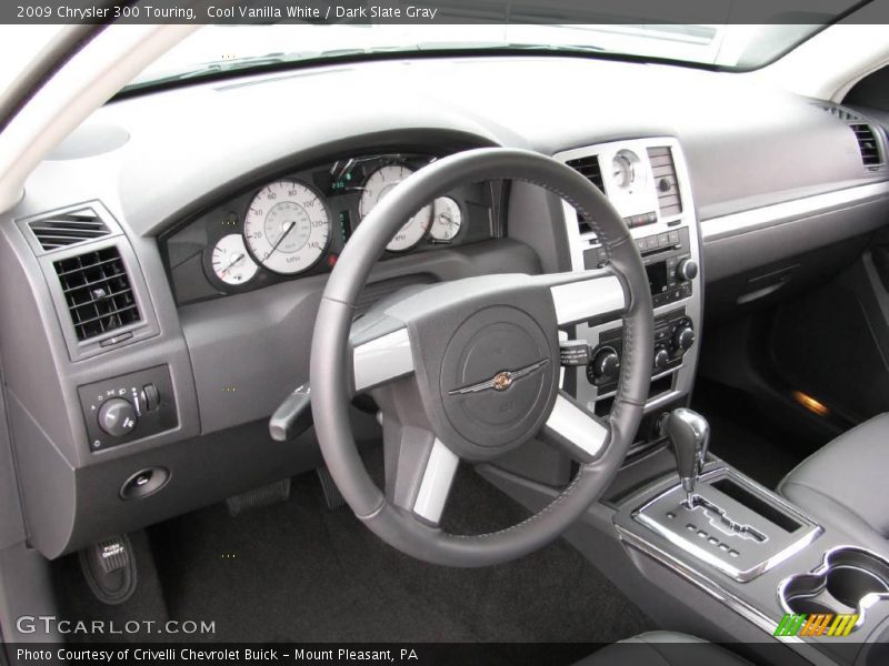 Cool Vanilla White / Dark Slate Gray 2009 Chrysler 300 Touring