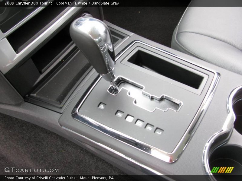 Cool Vanilla White / Dark Slate Gray 2009 Chrysler 300 Touring