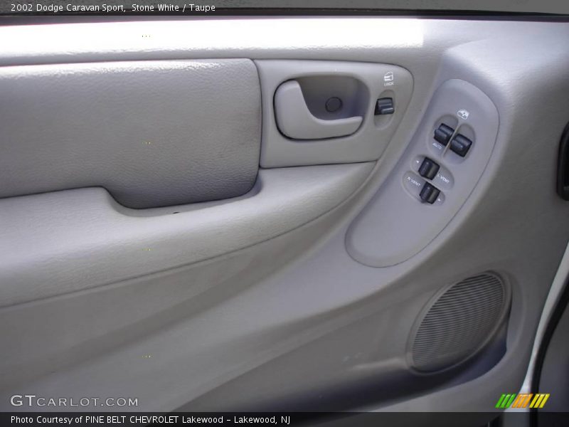 Stone White / Taupe 2002 Dodge Caravan Sport