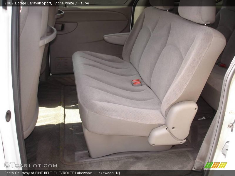 Stone White / Taupe 2002 Dodge Caravan Sport