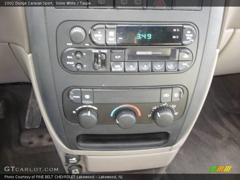 Stone White / Taupe 2002 Dodge Caravan Sport