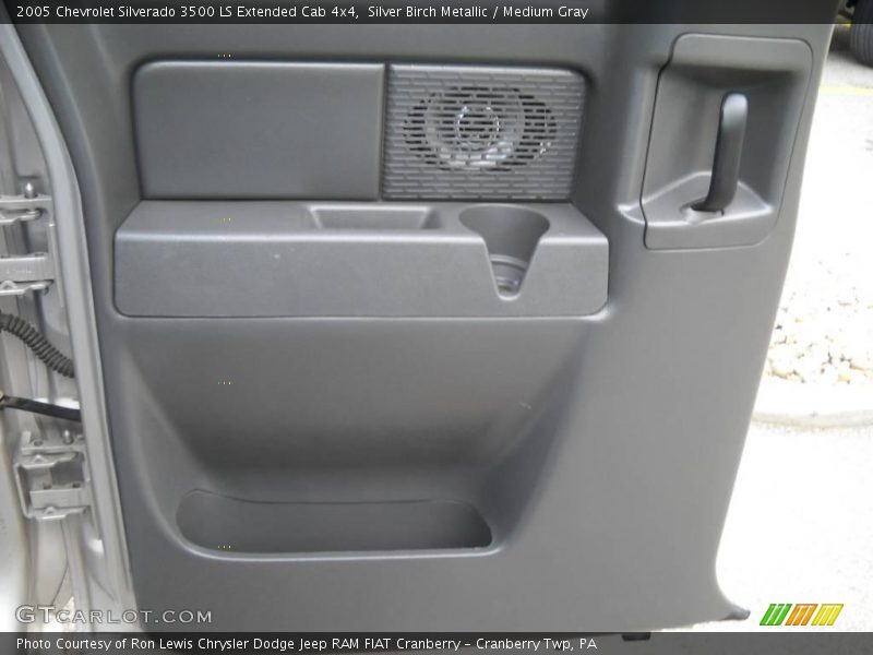 Silver Birch Metallic / Medium Gray 2005 Chevrolet Silverado 3500 LS Extended Cab 4x4