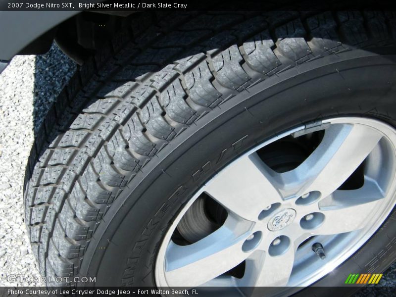 Bright Silver Metallic / Dark Slate Gray 2007 Dodge Nitro SXT
