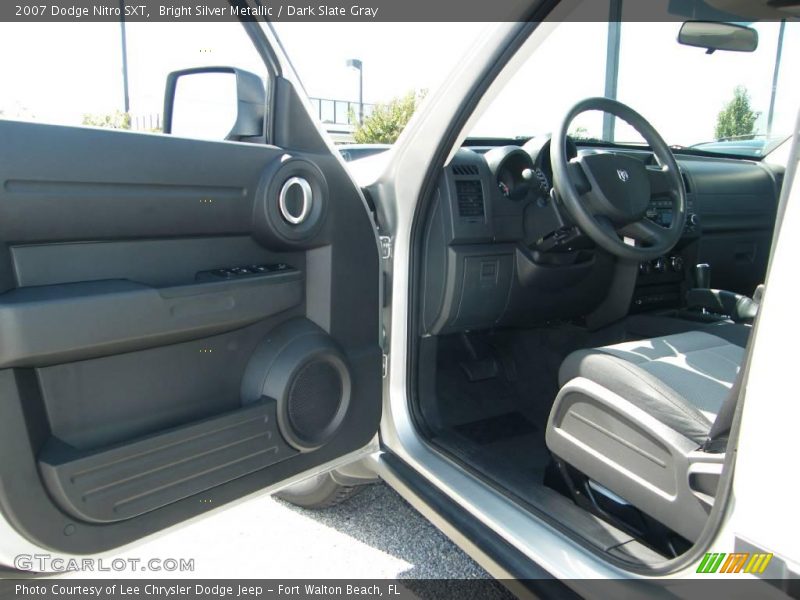 Bright Silver Metallic / Dark Slate Gray 2007 Dodge Nitro SXT
