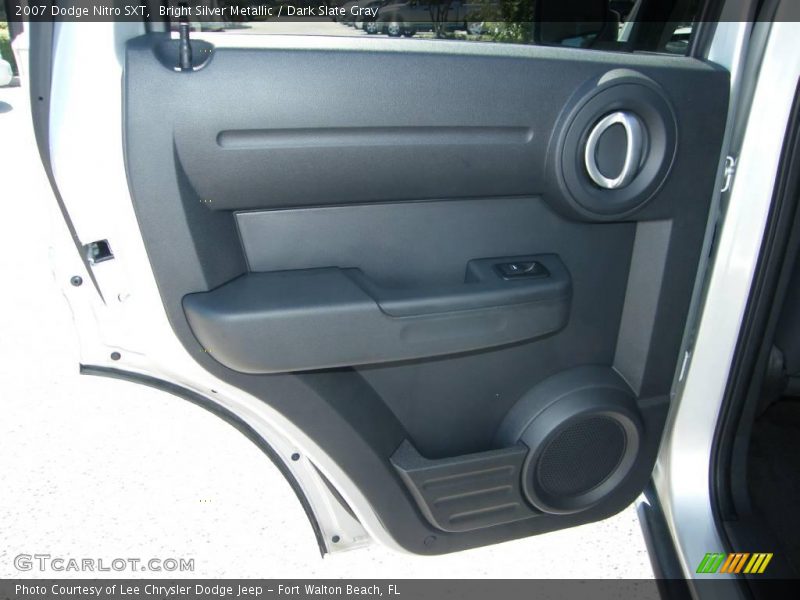 Bright Silver Metallic / Dark Slate Gray 2007 Dodge Nitro SXT